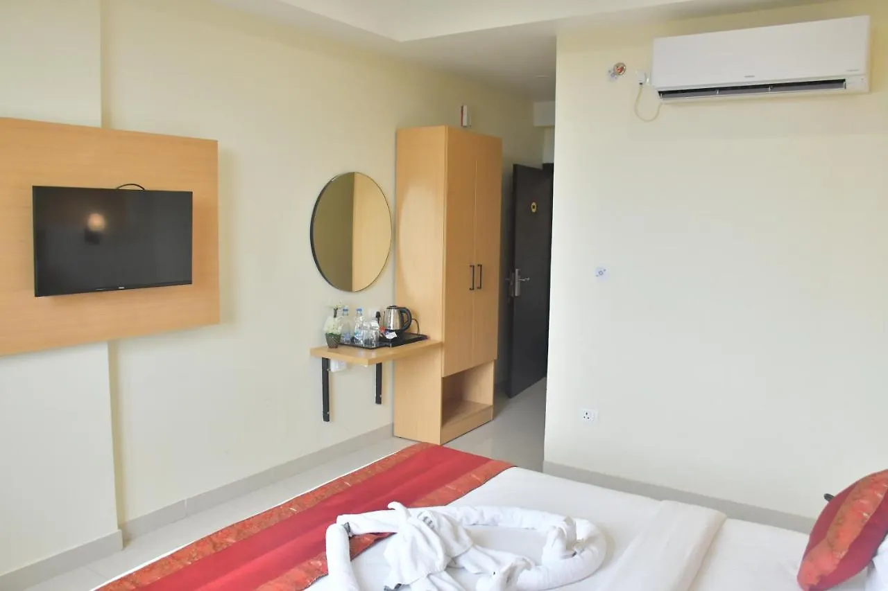 Hotel Yatharth Inn Varanasi