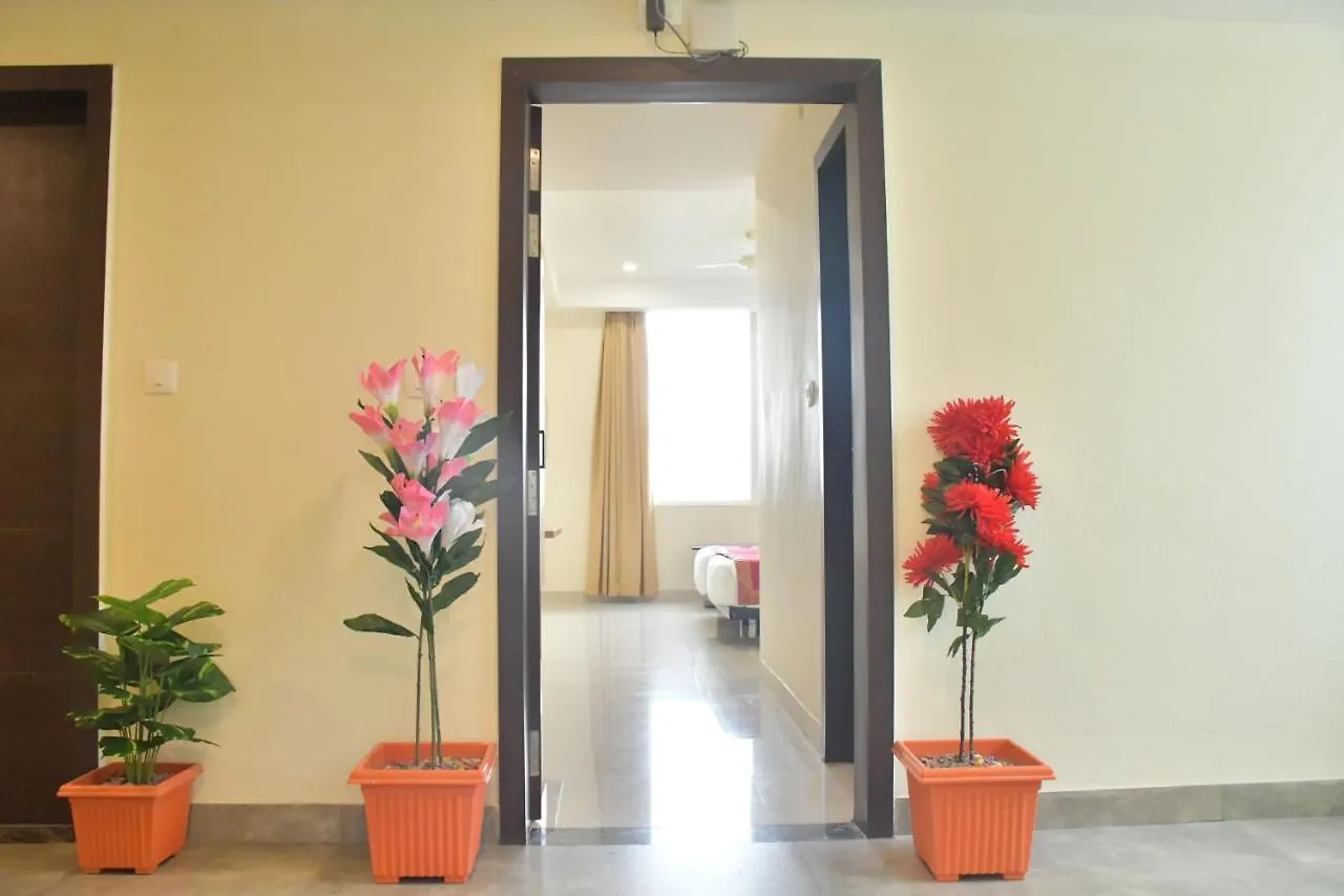 Hotel Yatharth Inn Varanasi 4*,