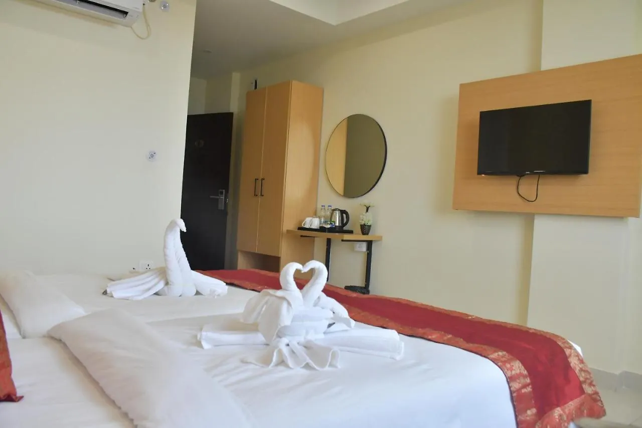 Hotel Yatharth Inn Varanasi