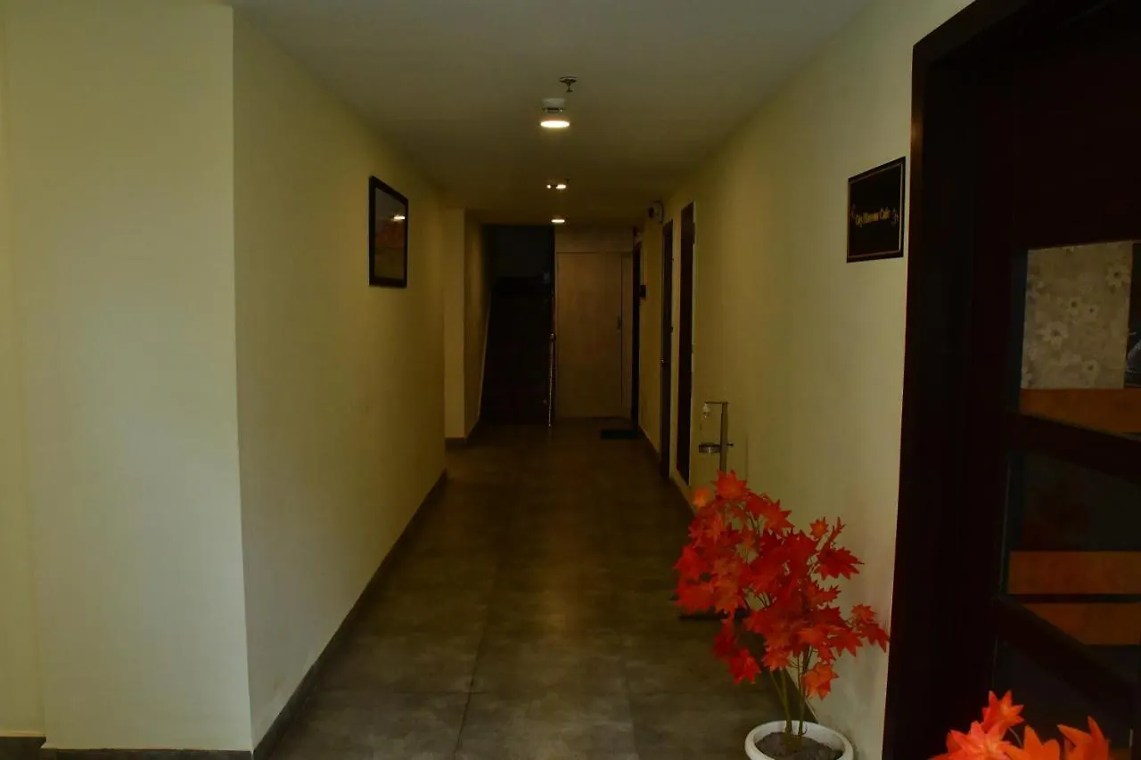 Hotel Yatharth Inn Benares